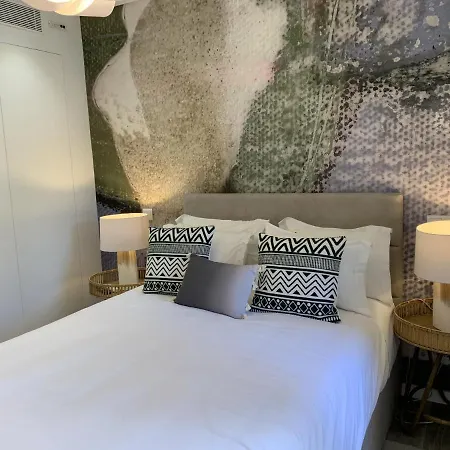 Flh Downtown Premium Ii * Cascaes